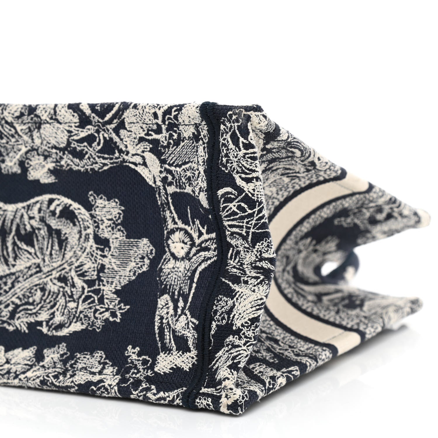 Christian Dior Canvas Embroidered Small Dioriviera Toile De Jouy Book Tote Blue 10 of 10