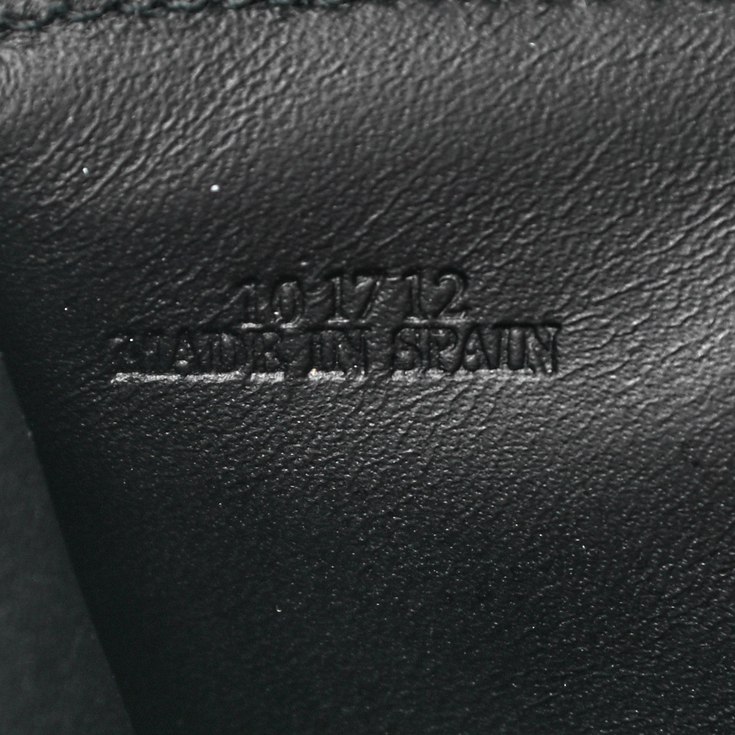 Loewe Calfskin Small Vertical Wallet Black 7 of 9