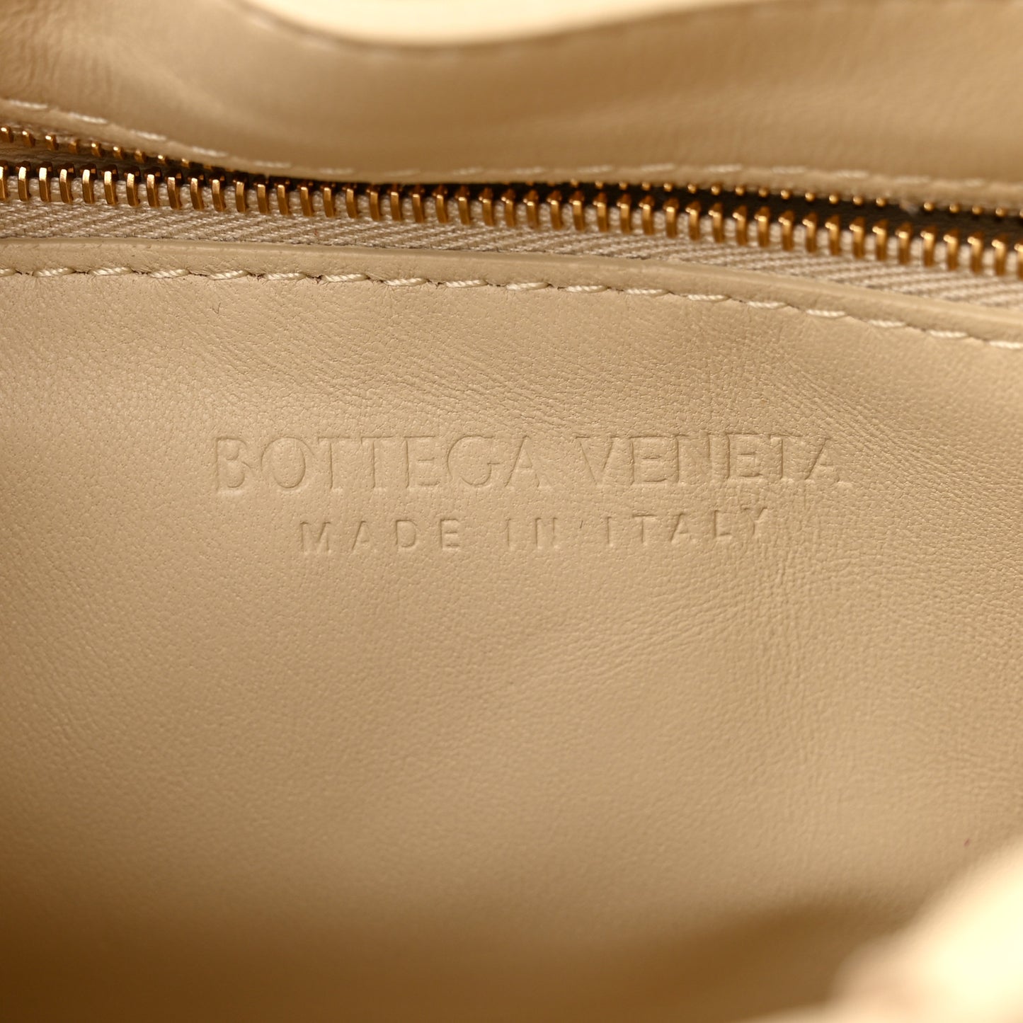 Lambskin Maxi Intreccio Padded Chain Cassette Crossbody Bag Porridge