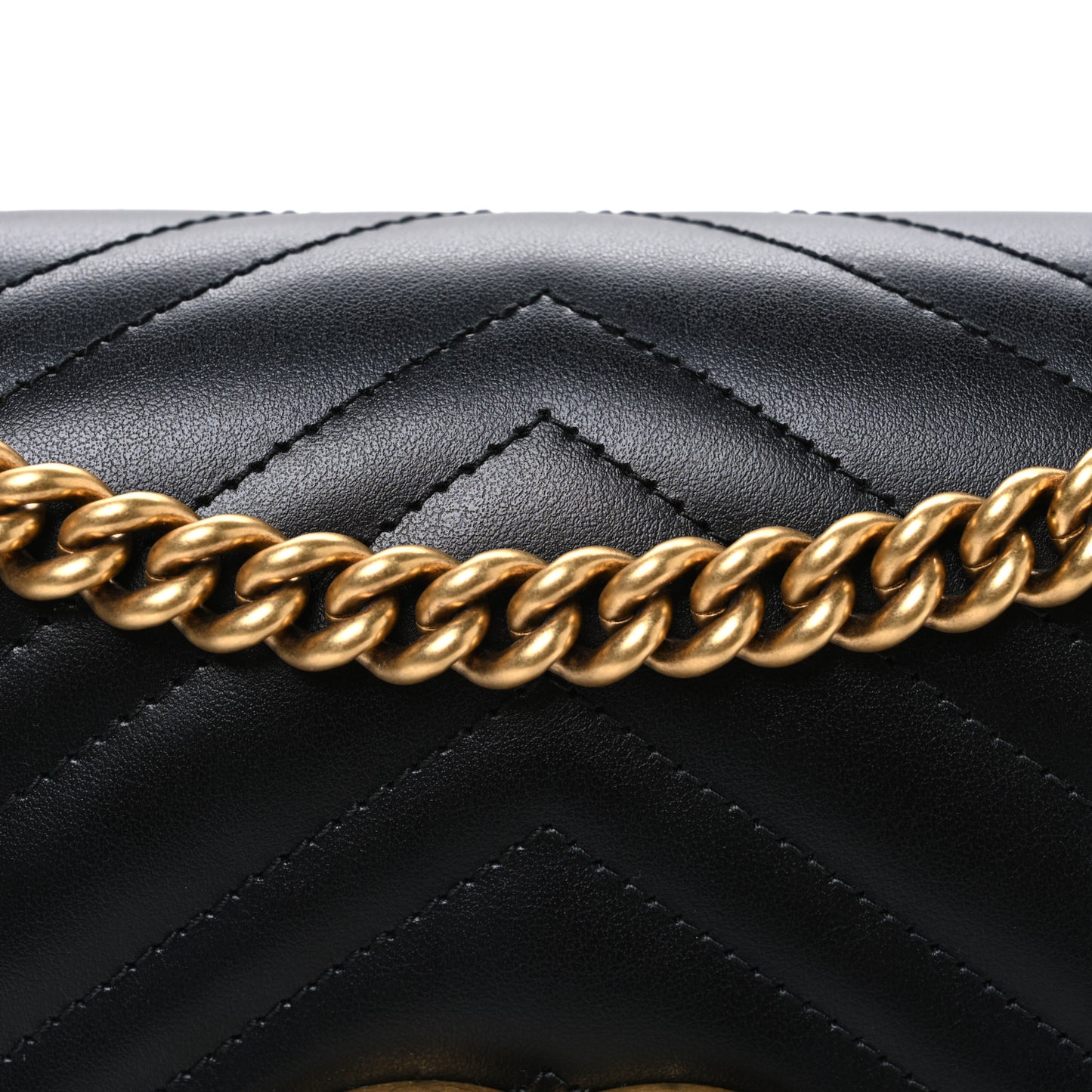 Calfskin Matelasse Medium GG Marmont Shoulder Bag Black