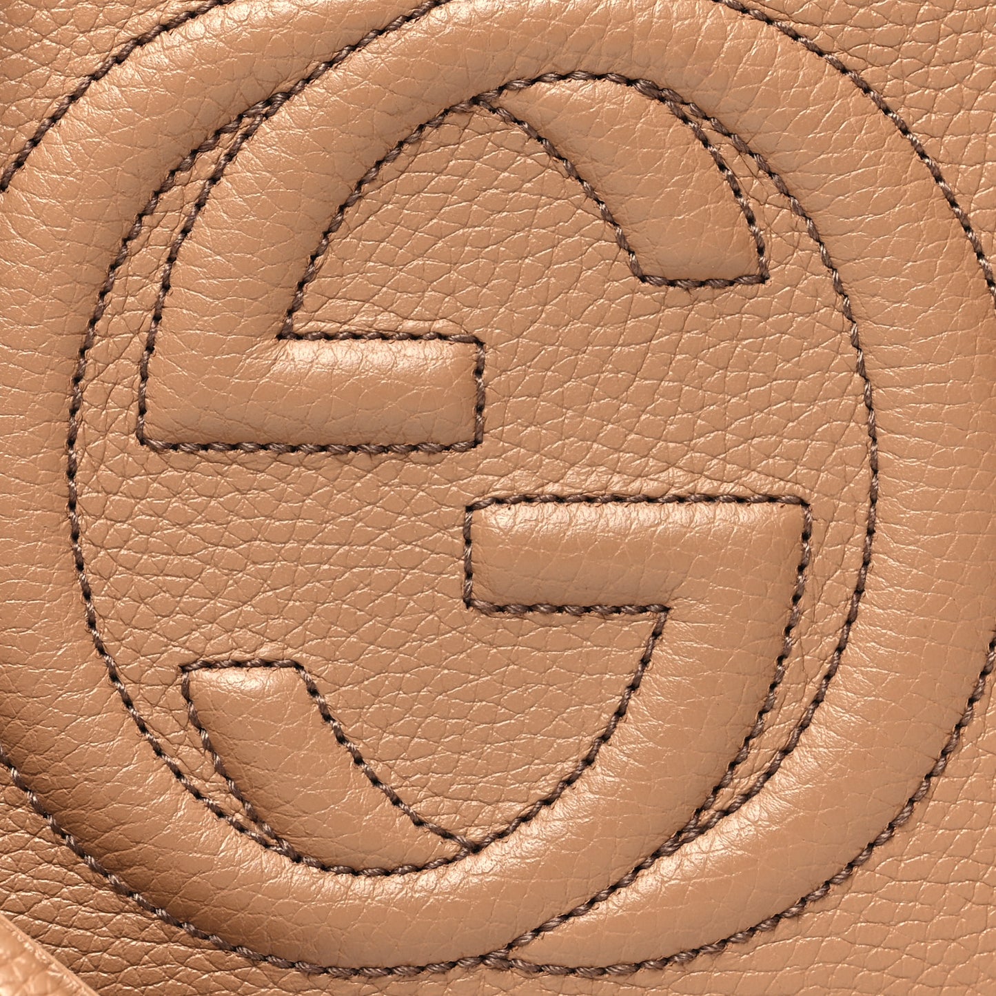 Pebbled Calfskin Small Soho Disco Bag Camelia