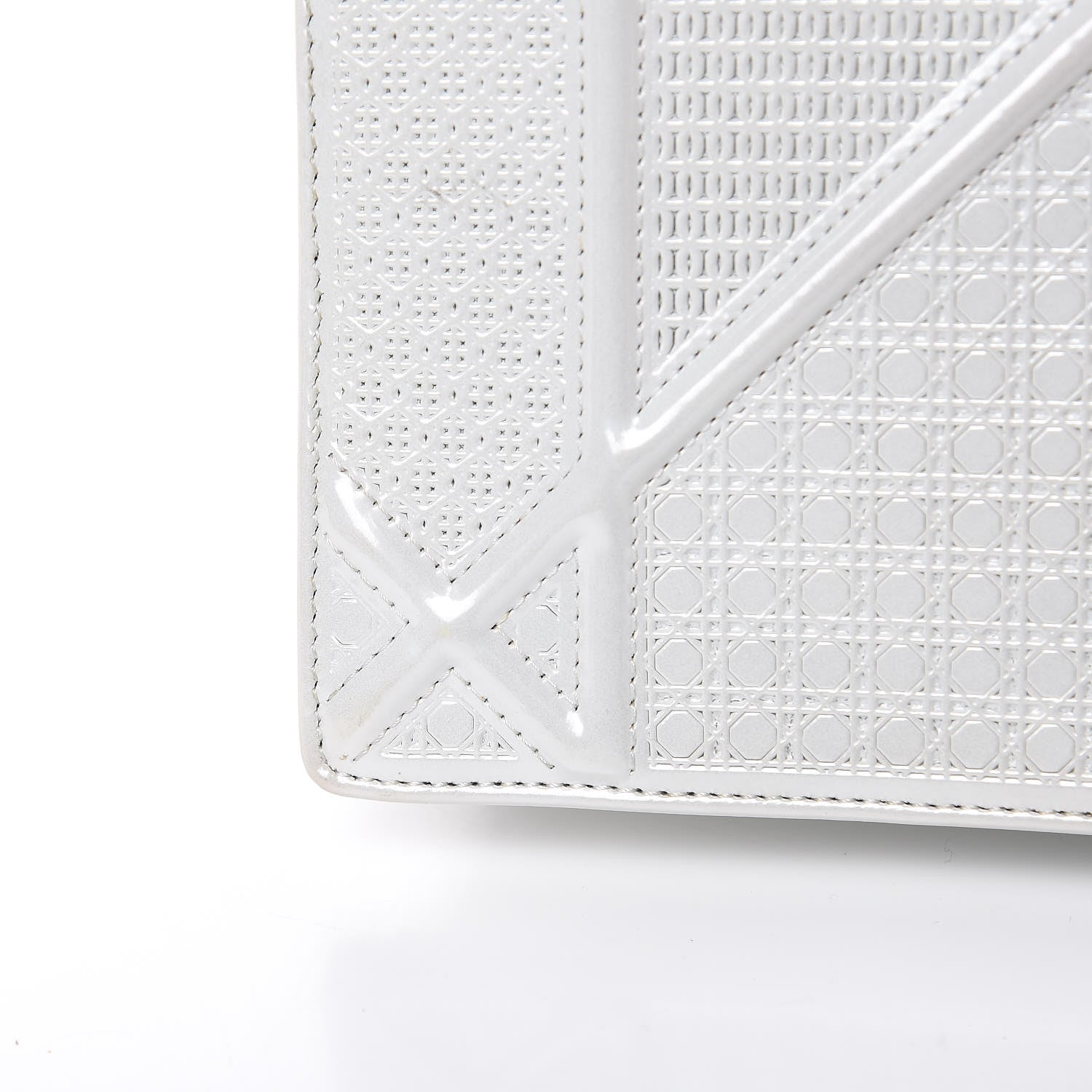 Christian Dior Patent Micro-Cannage Medium Diorama Flap Bag White 11 of 14