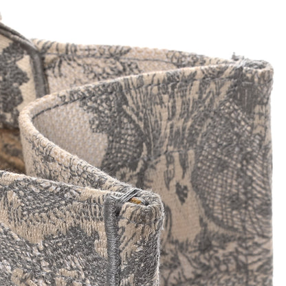 Christian Dior Canvas Embroidered Medium Dioriviera Toile De Jouy Book Tote Gray 21 of 23