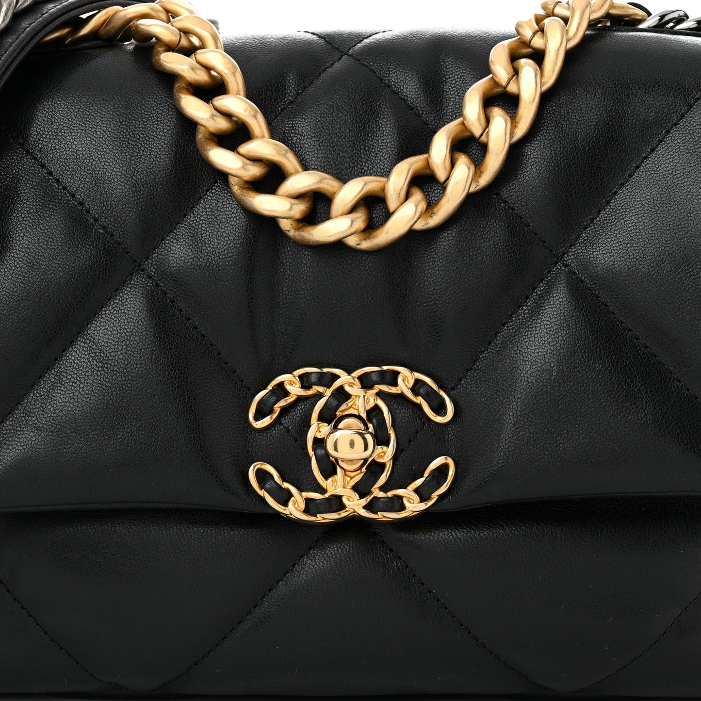 Goatskin Quilted Medium Chanel 19 Flap Black