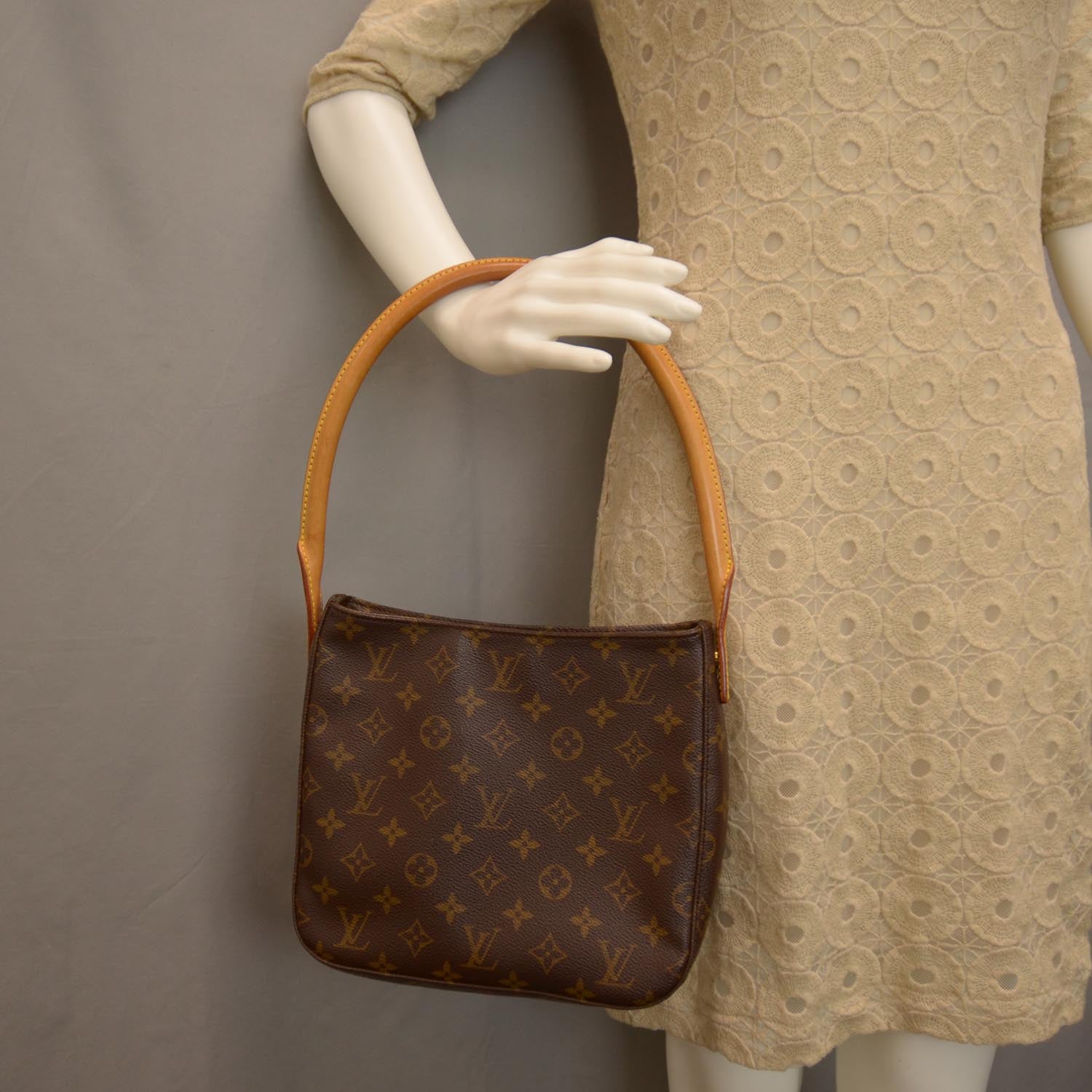 Louis Vuitton Monogram Looping MM 2 of 7