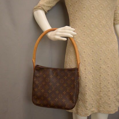 Louis Vuitton Monogram Looping MM 2 of 7