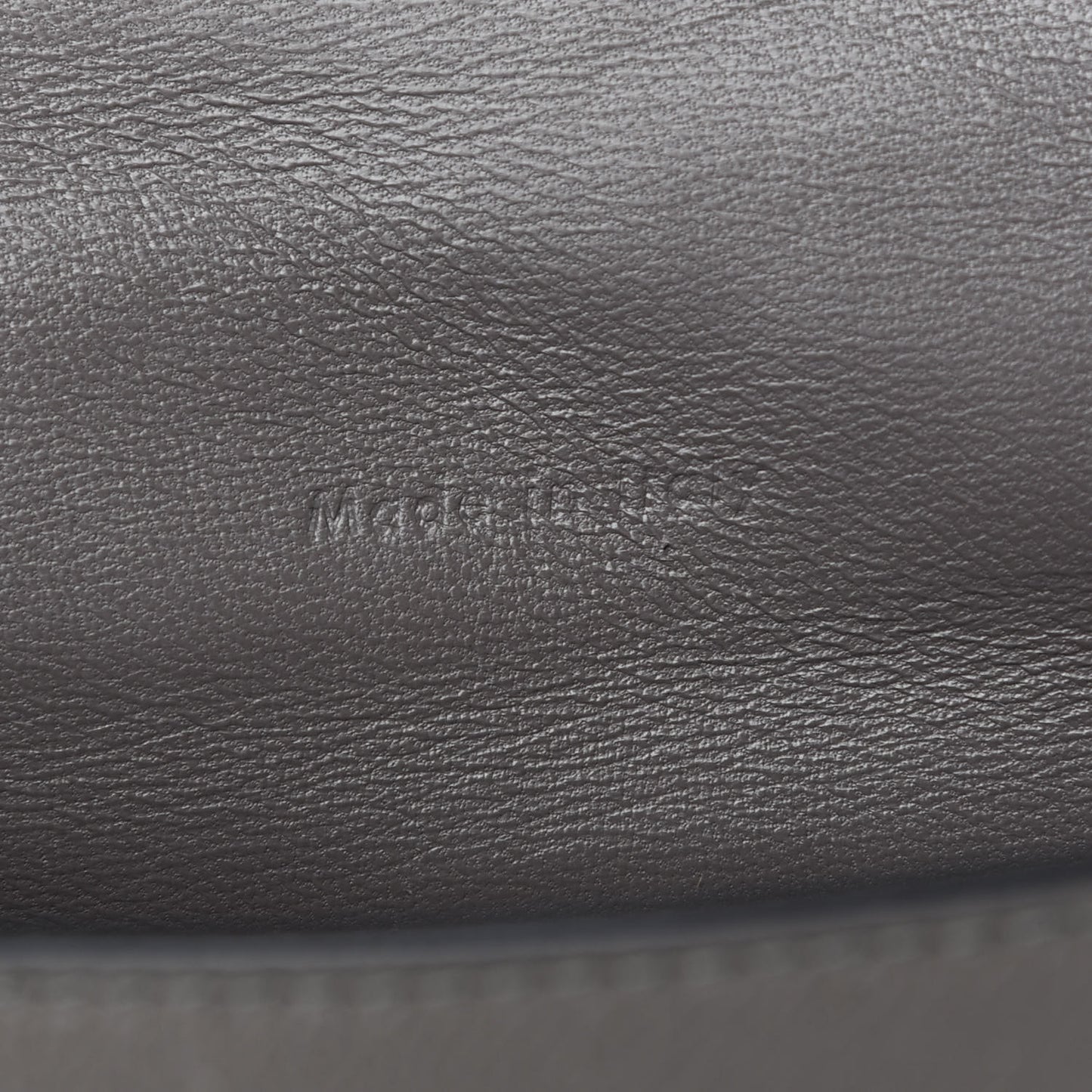 Baby Grained Calfskin Small Trotteur Grey