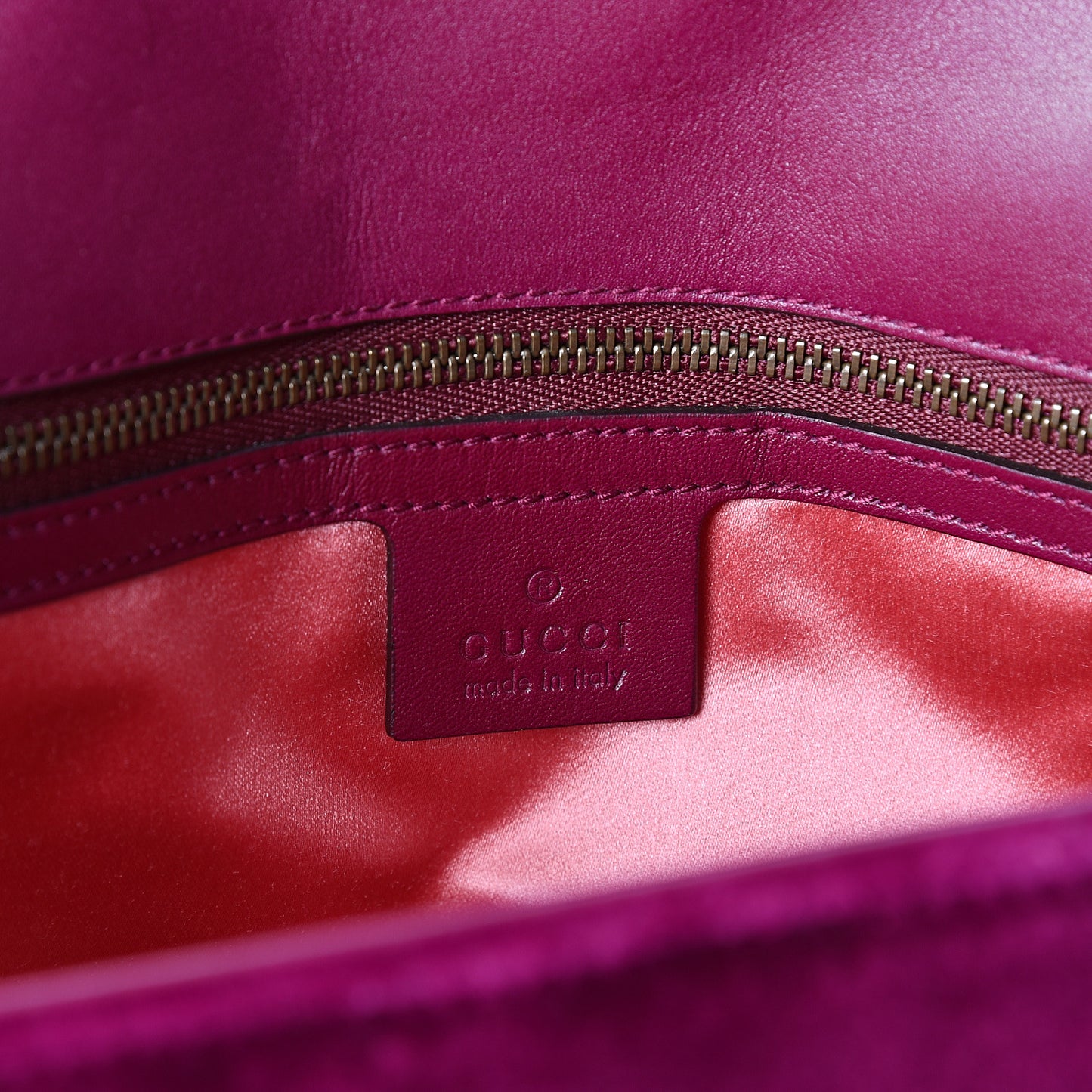 Velvet Matelasse Medium GG Marmont Shoulder Bag Fuchsia Violet Cyclamen