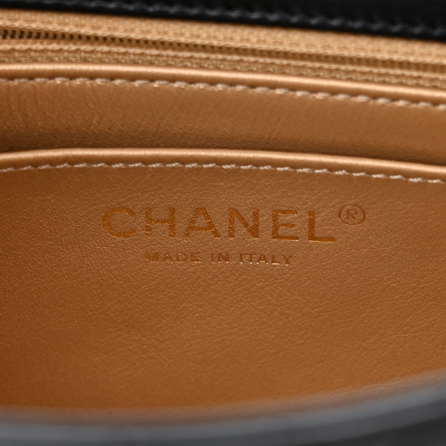 Lambskin Quilted Mini Pearl Crush Flap Black