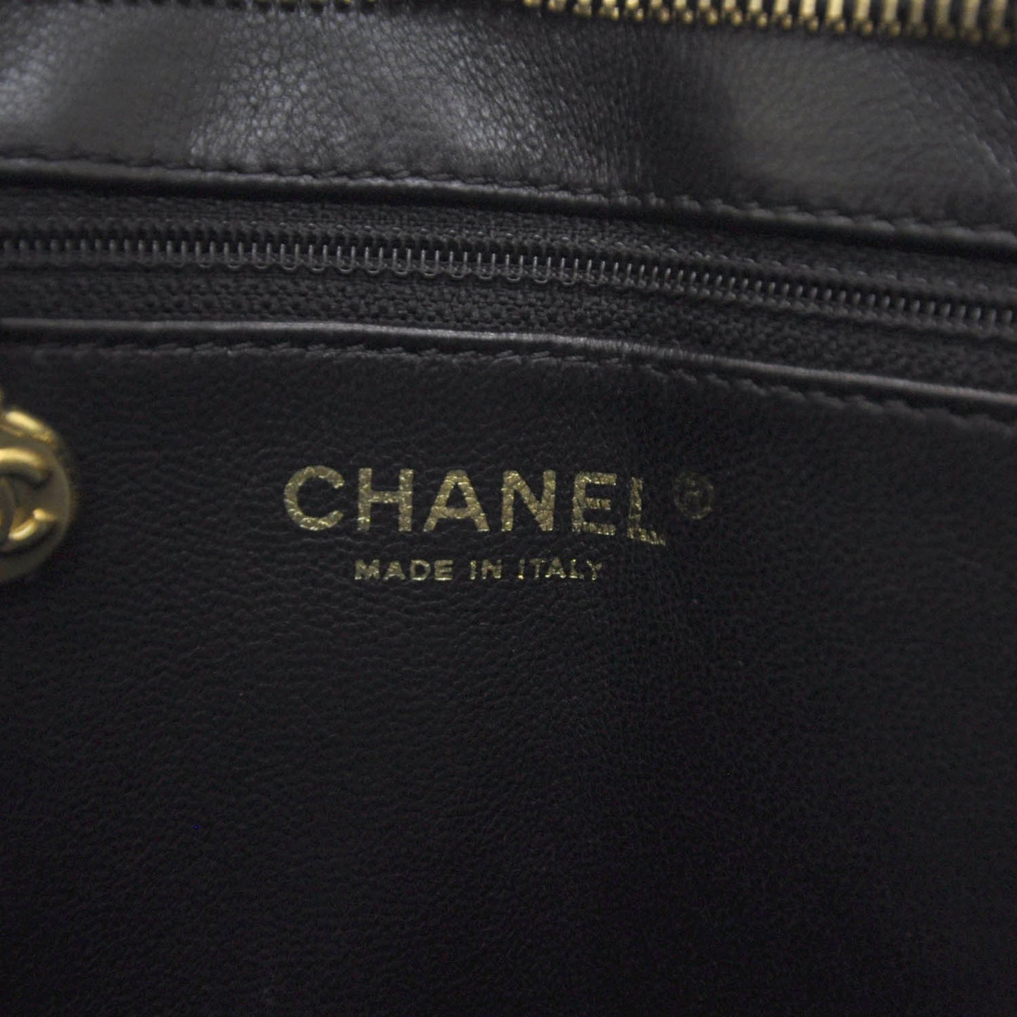 Caviar Quilted Medallion Tote Black