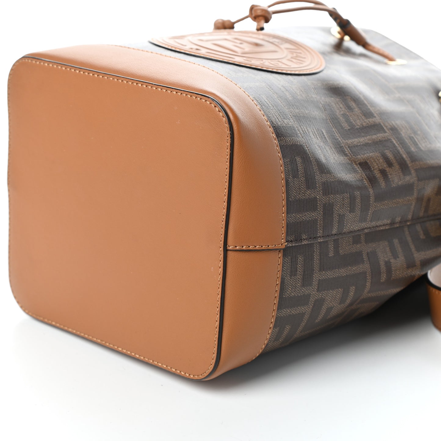 Glazed Fabric Vitello Grace F is Fendi FF 1974 Stamp Patch Grande Mon Tresor Bucket Bag Mogano Panna Nocciola
