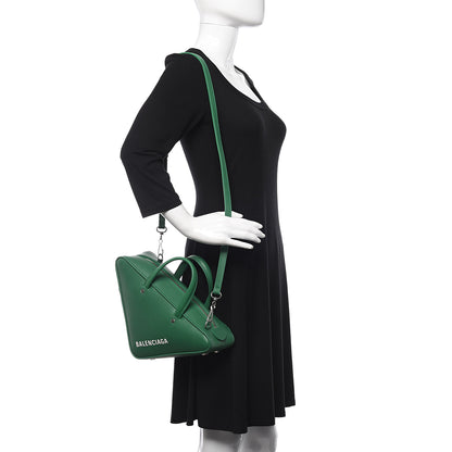 Balenciaga Shiny Day Calfskin S Triangle Duffle Vert Irlandais 2 of 9