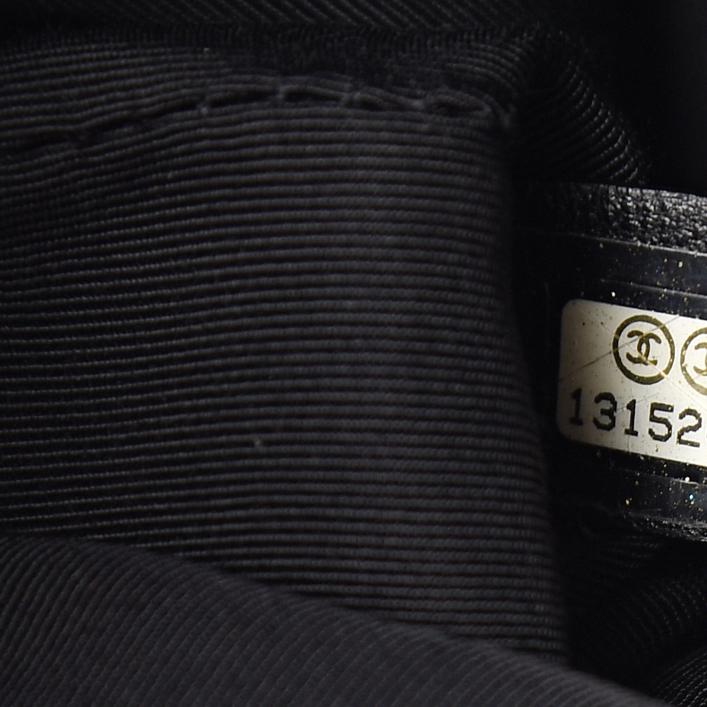 Caviar CC Shoulder Bag Black