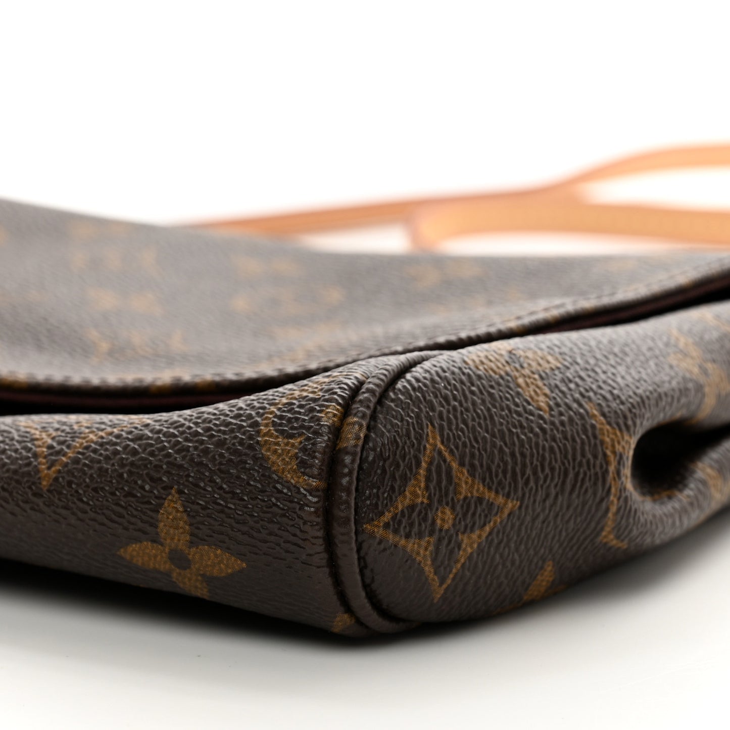 LOUIS VUITTON Monogram Favorite MM