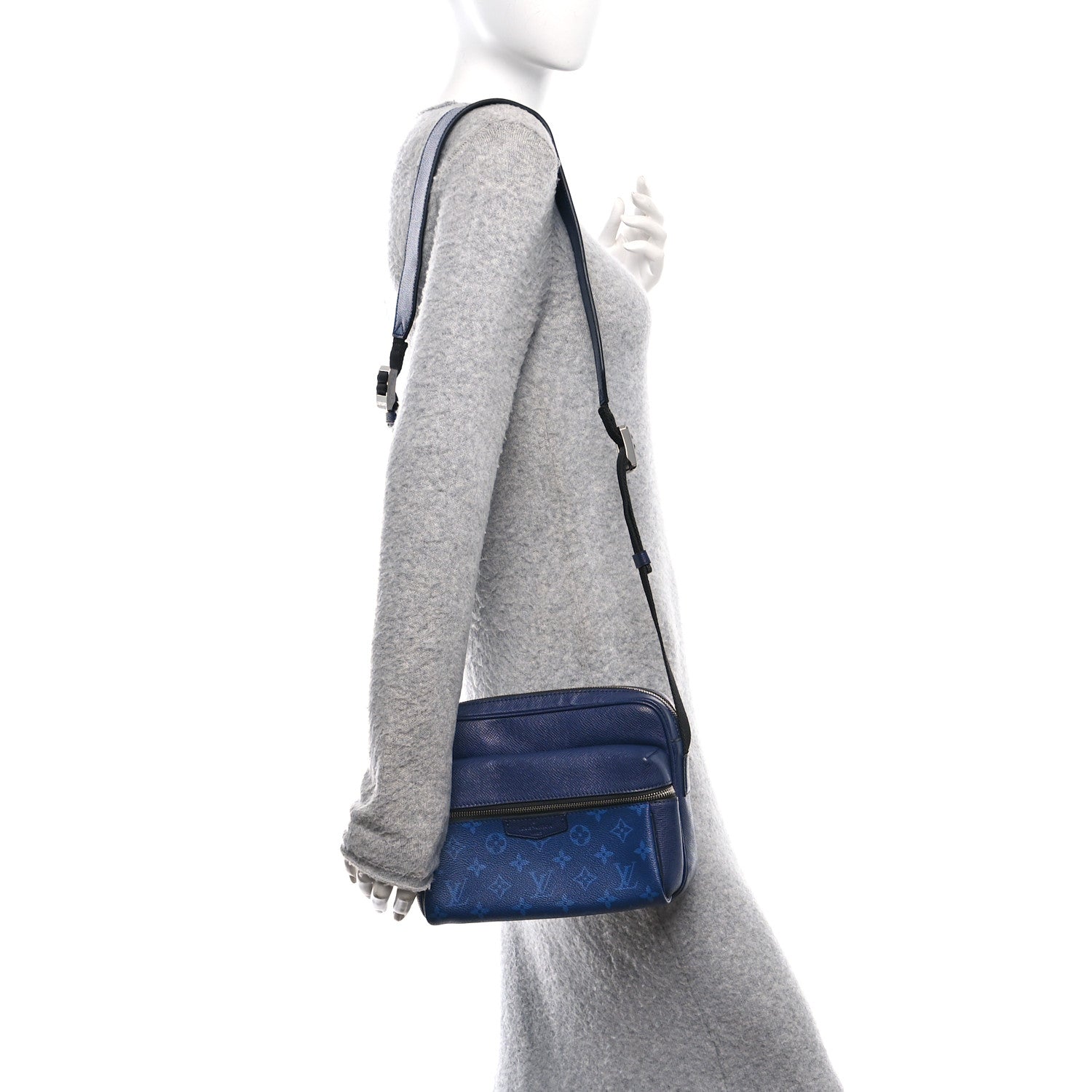 Louis Vuitton Taigarama Outdoor Messenger Cobalt 2 of 9