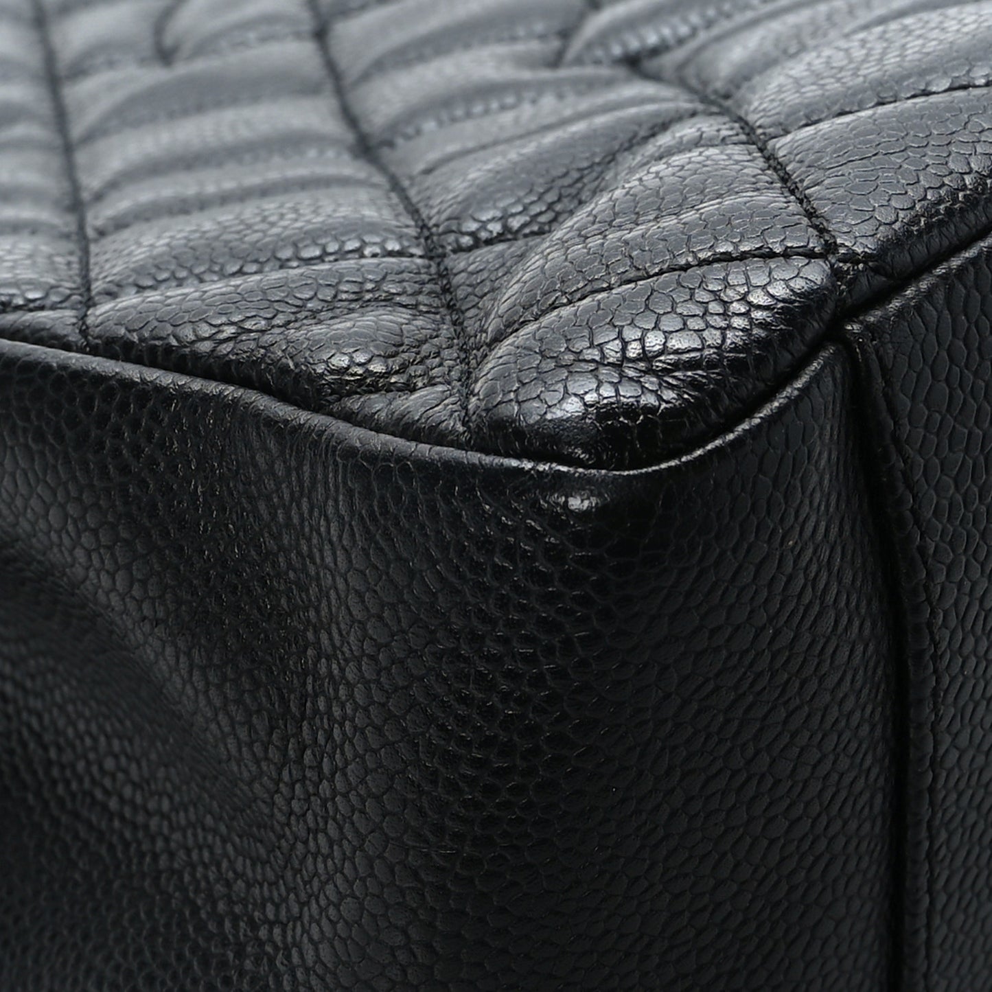 Caviar Quilted Grand Shopping Tote GST Black