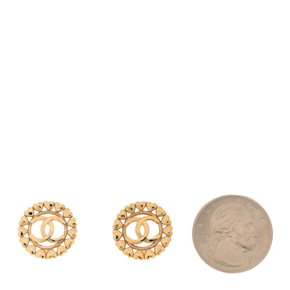 Chanel Metal CC Heart Round Earrings Gold 2 of 5