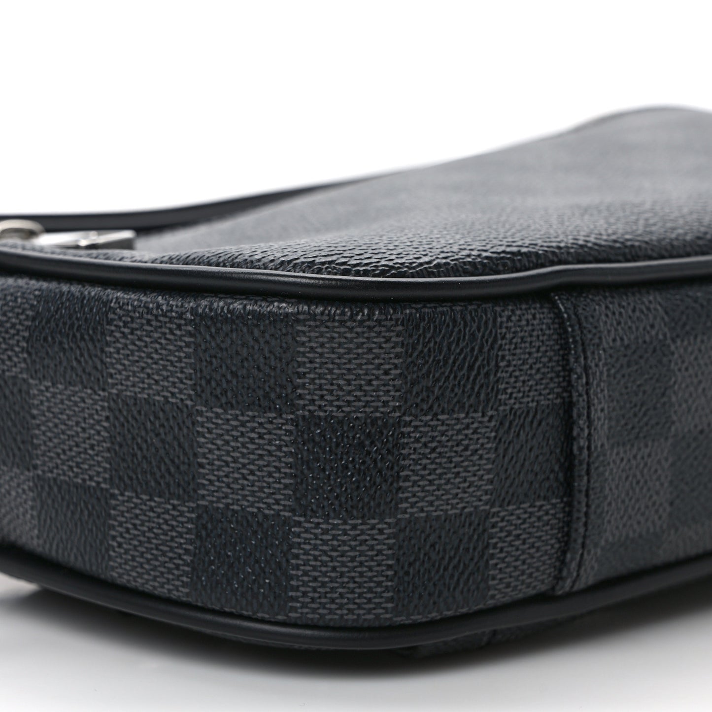 Damier Graphite Ambler