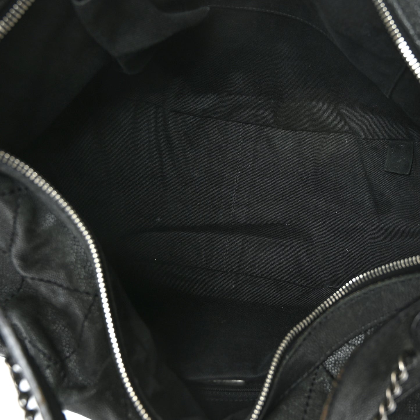 Caviar Outdoor Ligne Large Hobo Black
