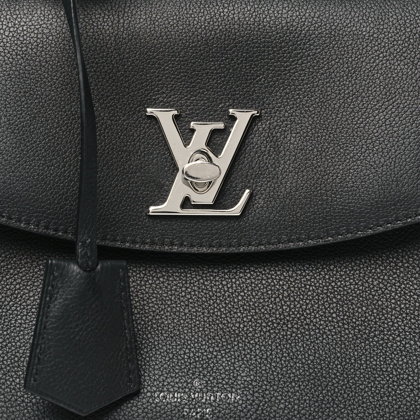 Calfskin Lockme Ever BB Black