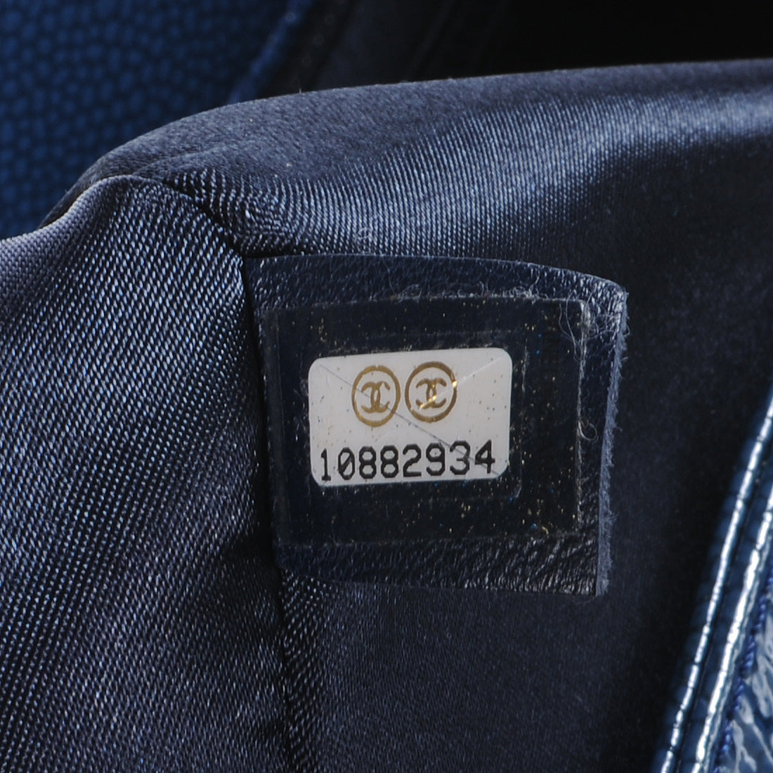 Patent Caviar Diamond Shine Small Reissue Tote Navy