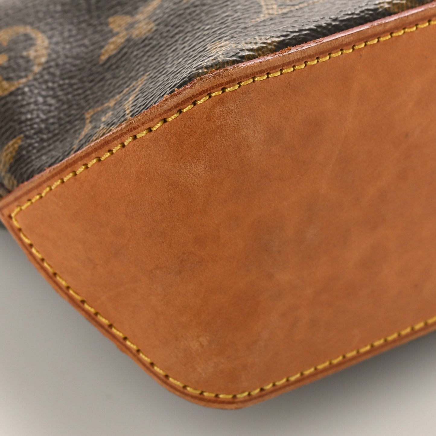 Monogram Trotteur