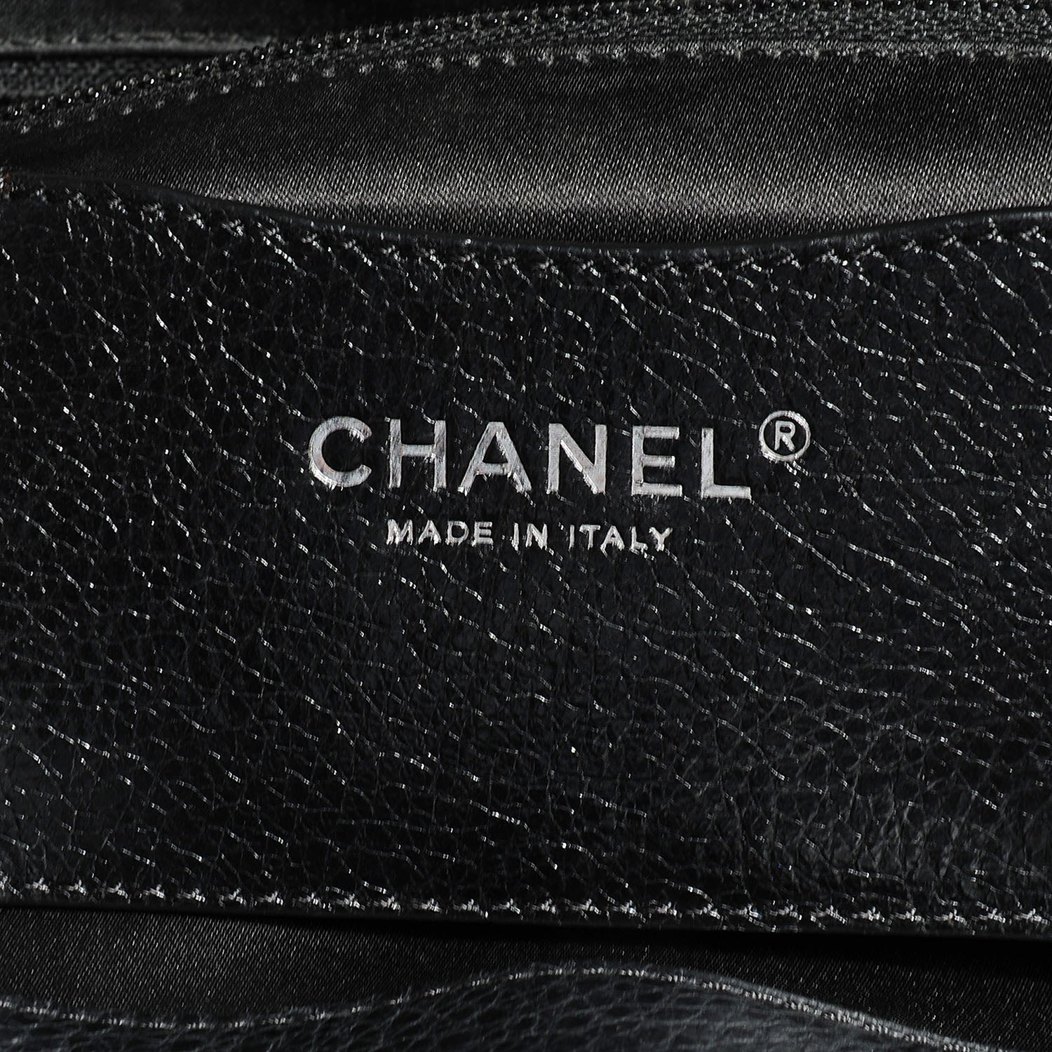 Chanel Glazed Calfskin Large On The Road Tote Black 6 of 7