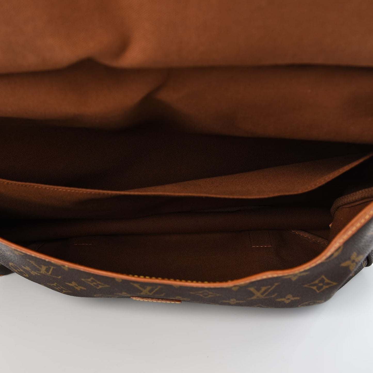 Monogram Saumur 43