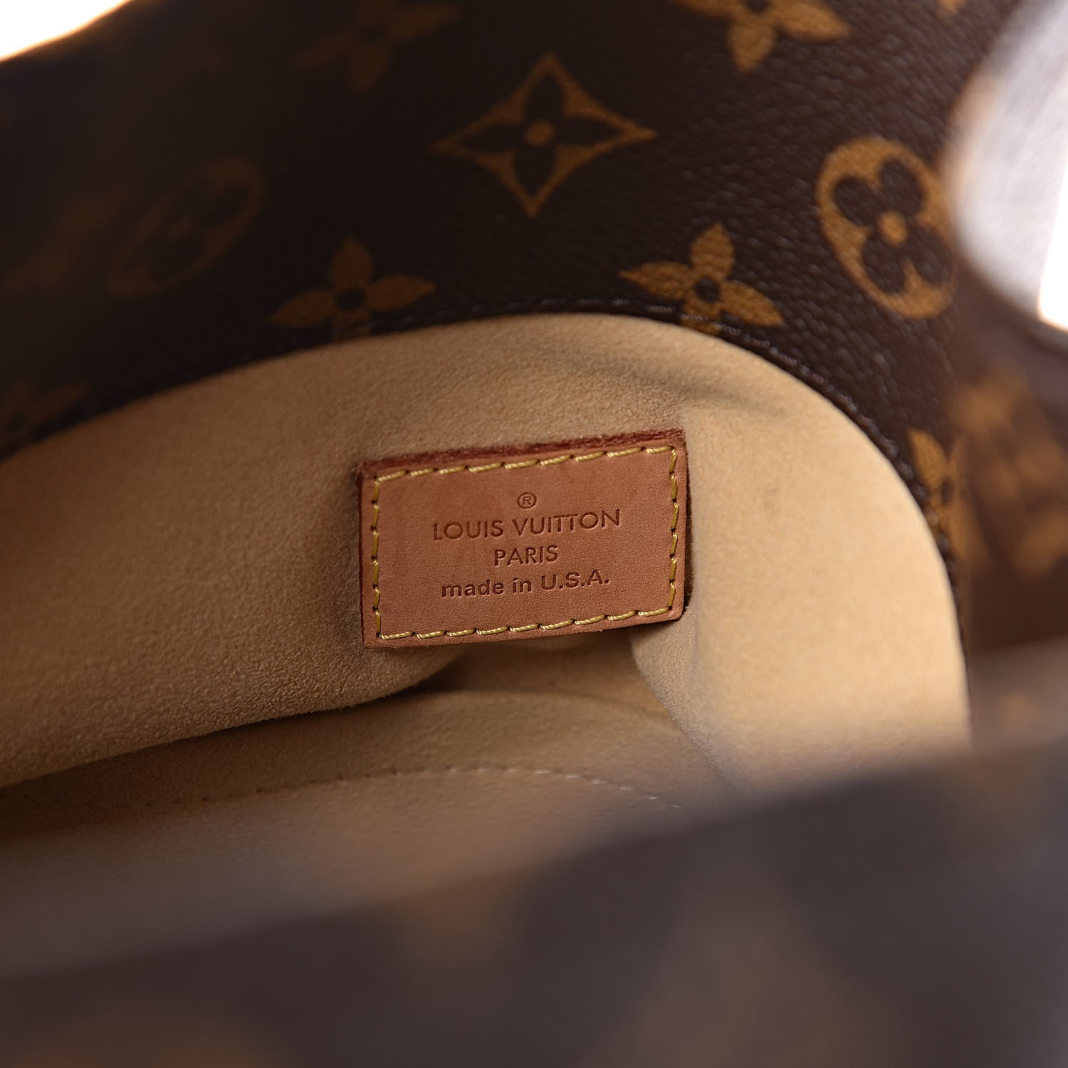 Louis Vuitton Monogram Artsy MM 7 of 9