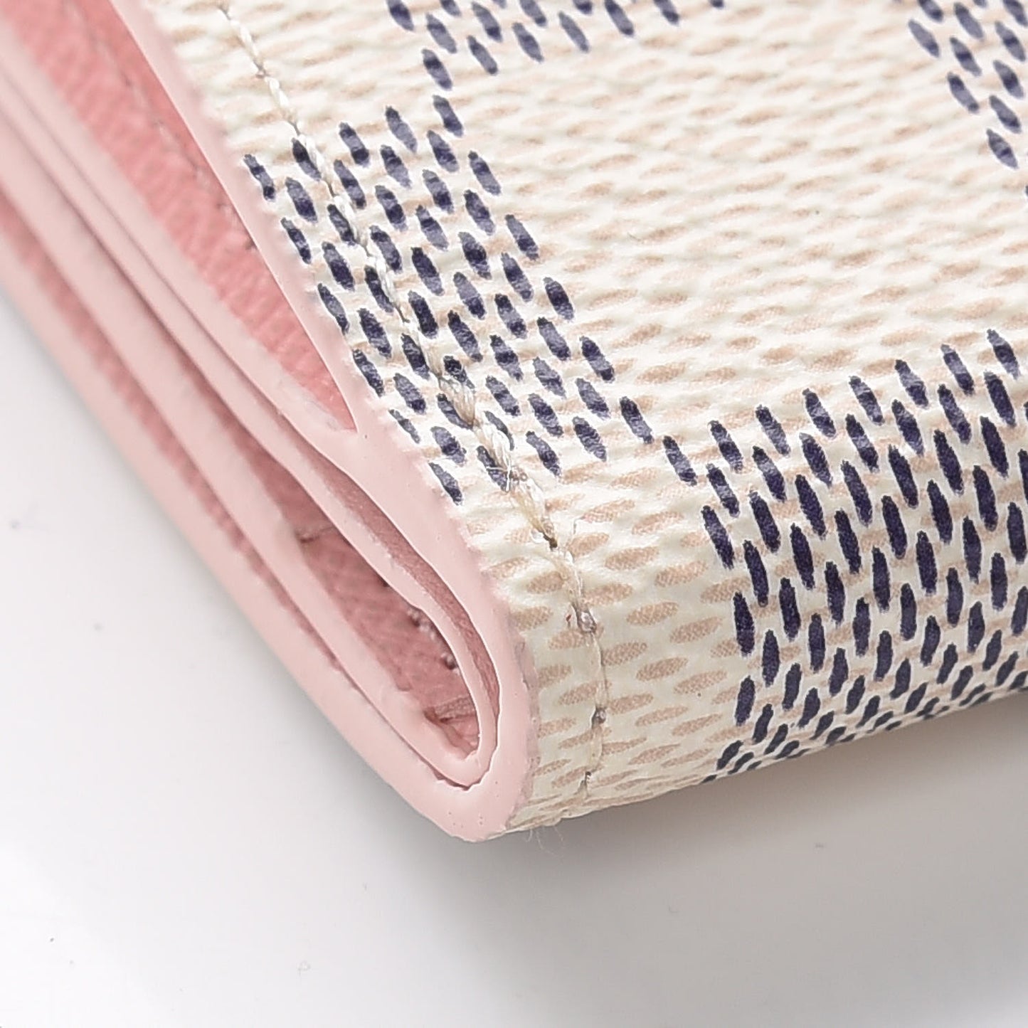 Damier Azur Zoe Wallet Rose Ballerine