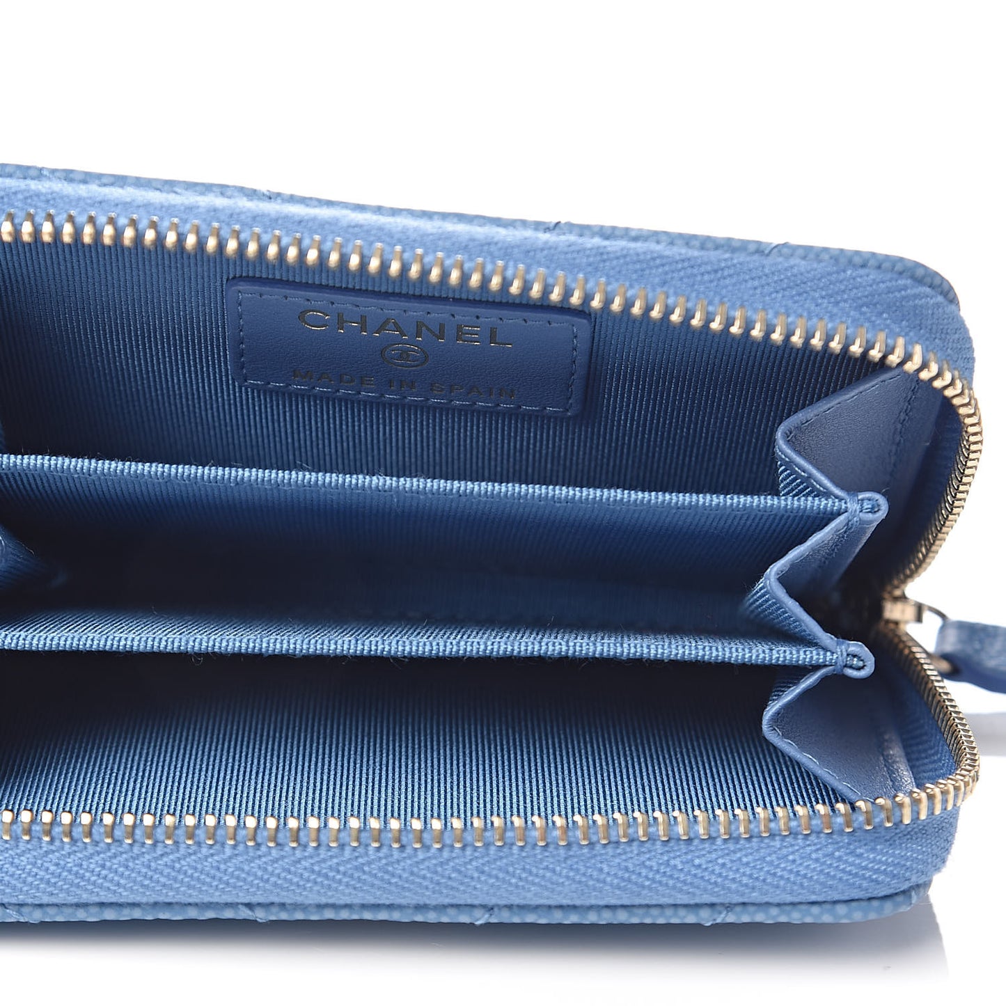 Caviar Flat Chevron Quilted Zip Coin Purse Blue