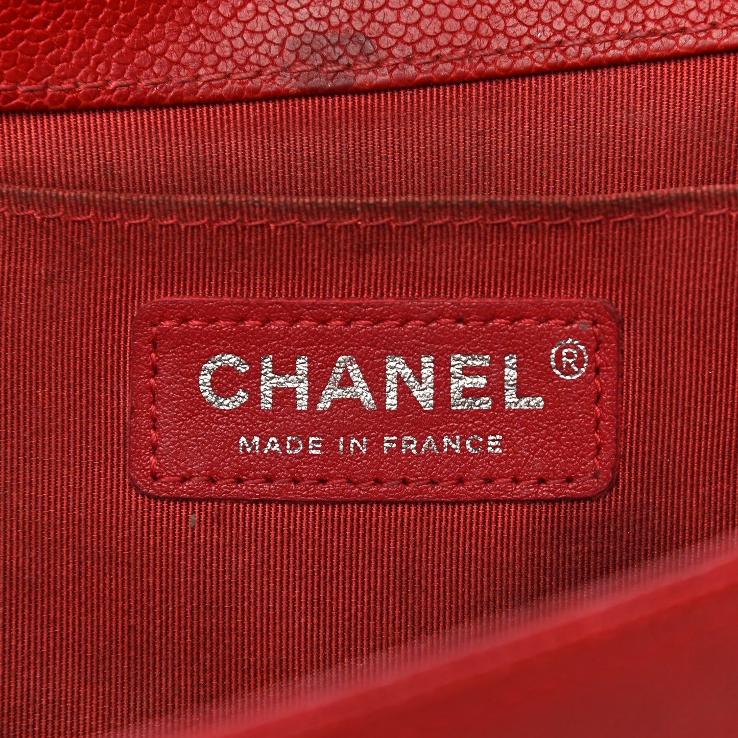 Caviar Quilted Medium Boy Flap Red