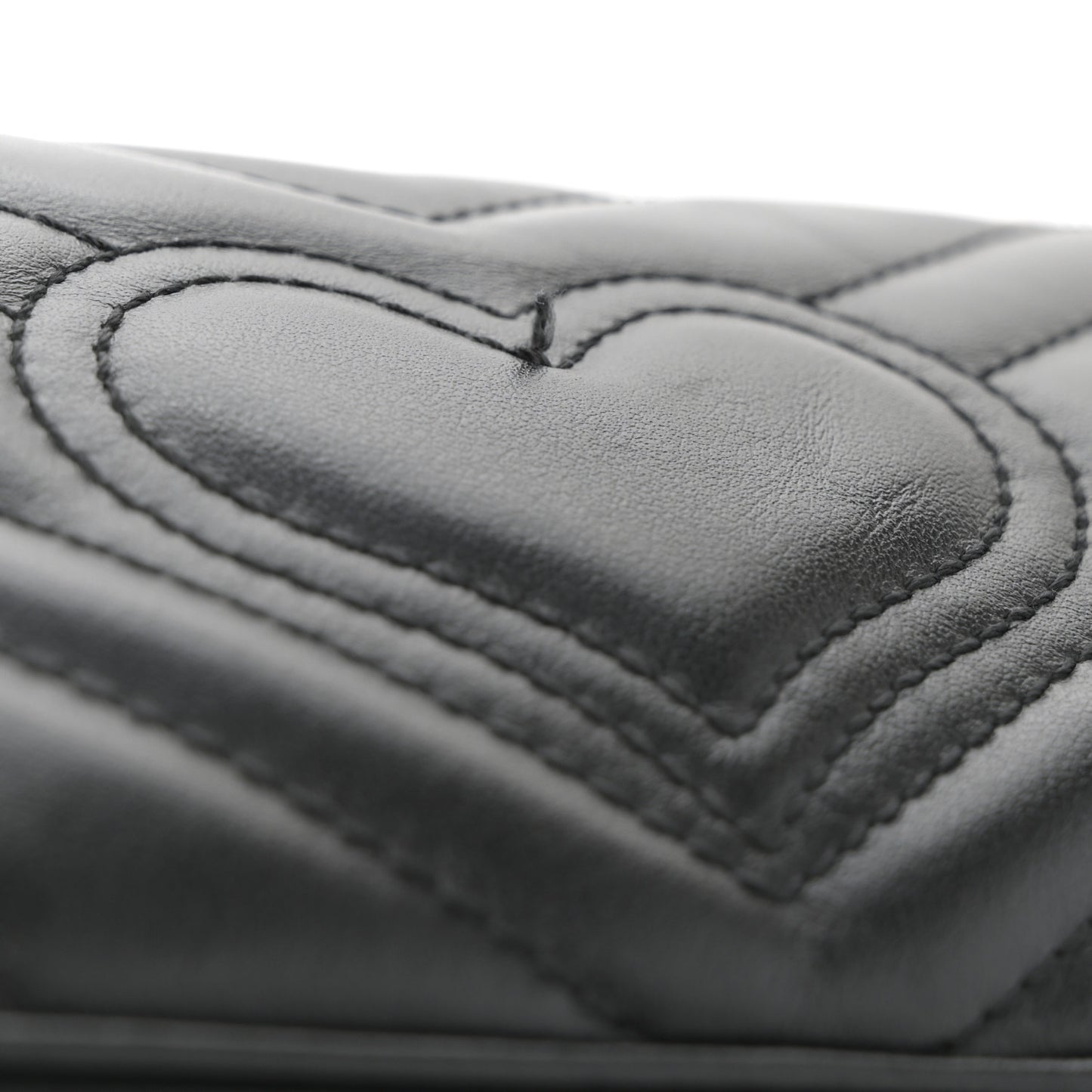Calfskin Matelasse Super Mini GG Marmont Shoulder Bag Black