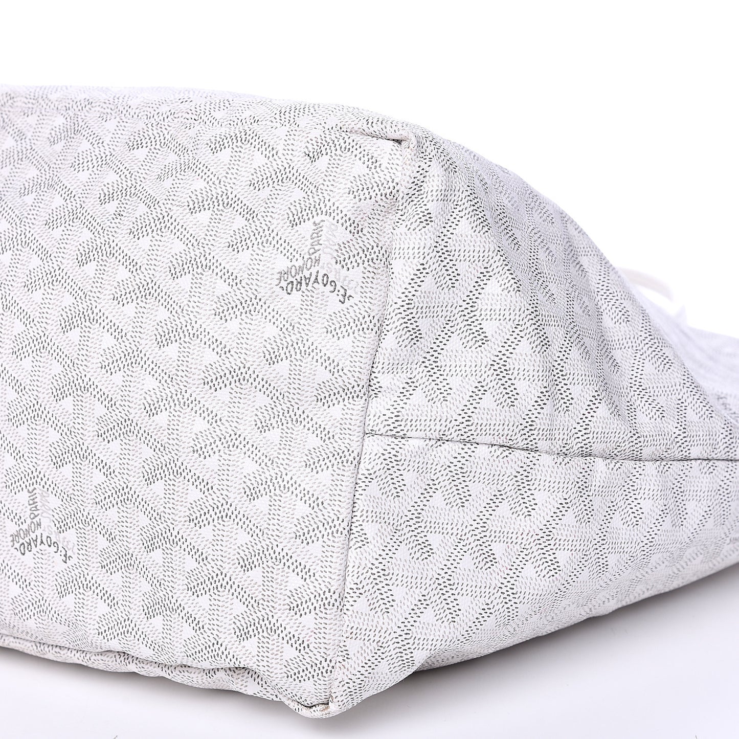 Goyardine Saint Louis GM White