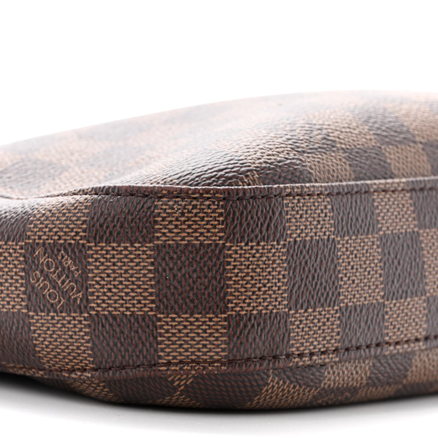 Louis Vuitton Damier Ebene South Bank Besace 9 of 11