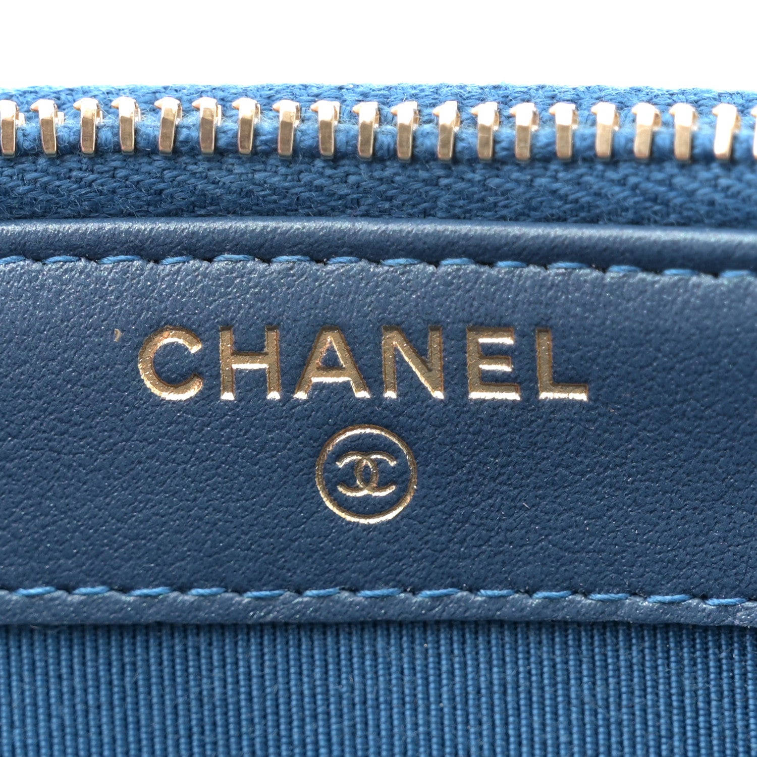 Chanel Iridescent Caviar Quilted Clutch With Chain Dark Blue 6 of 10