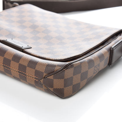 Louis Vuitton Damier Ebene District PM 6 of 9