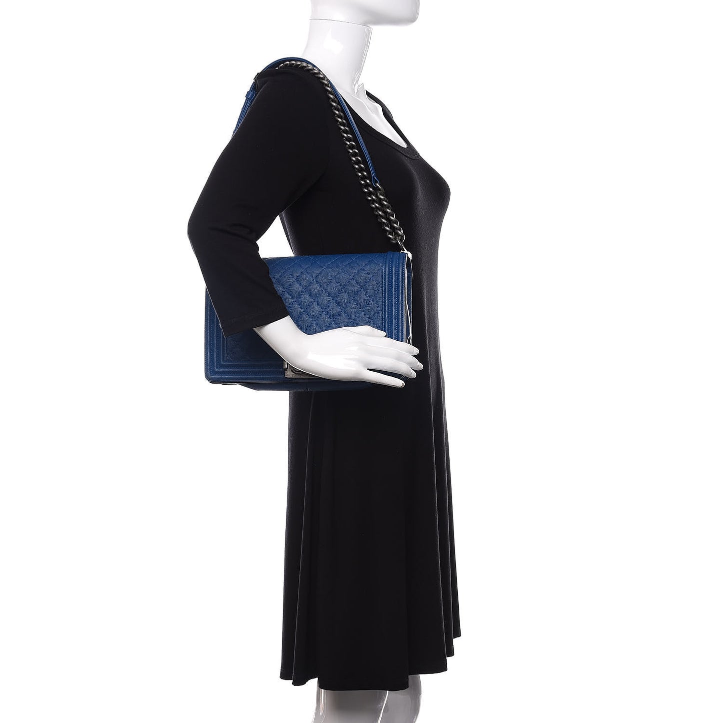 Caviar Quilted New Medium Boy Flap Dark Blue