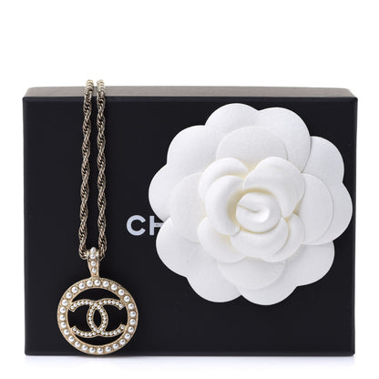 Chanel Pearl CC Round Pendant Necklace Gold 6 of 6
