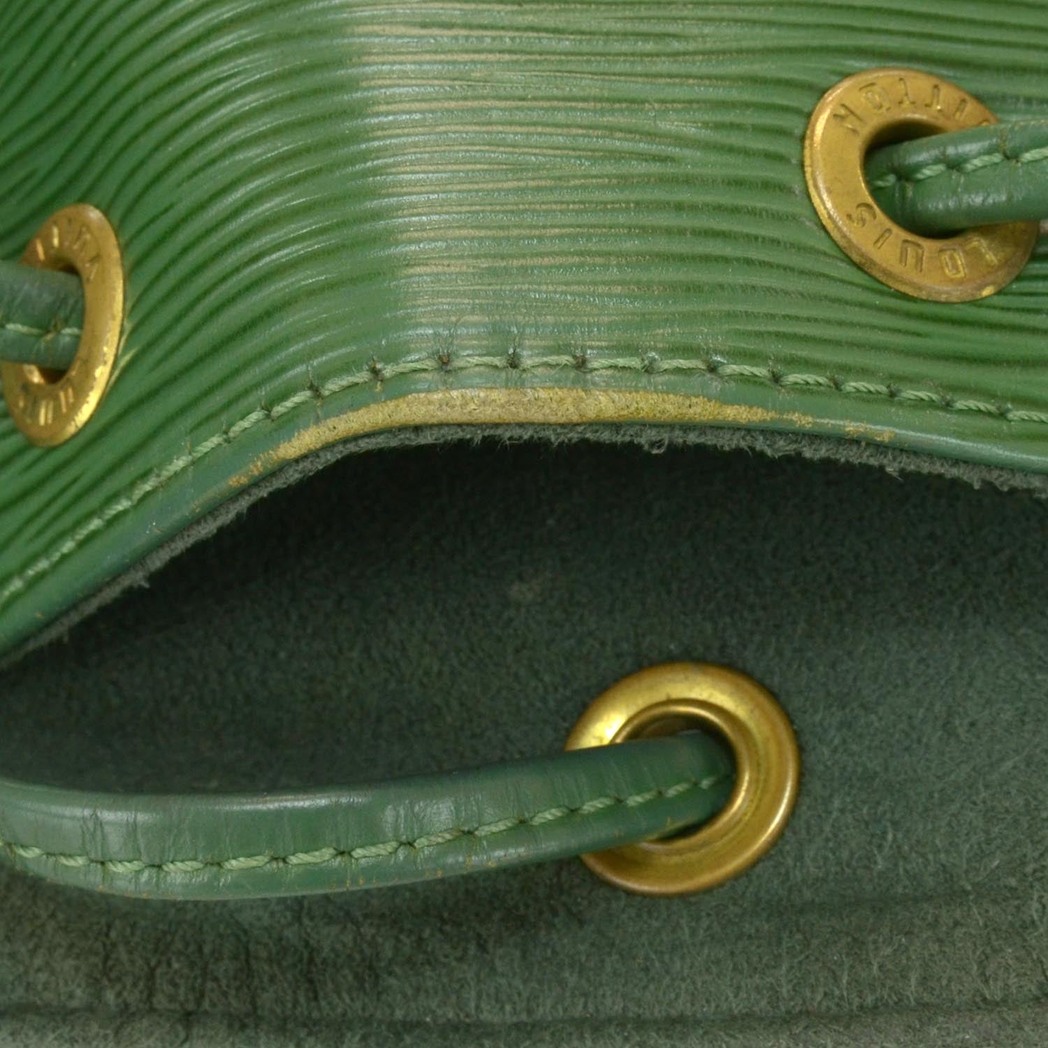 Louis Vuitton Epi Petit Noe Borneo 7 of 9