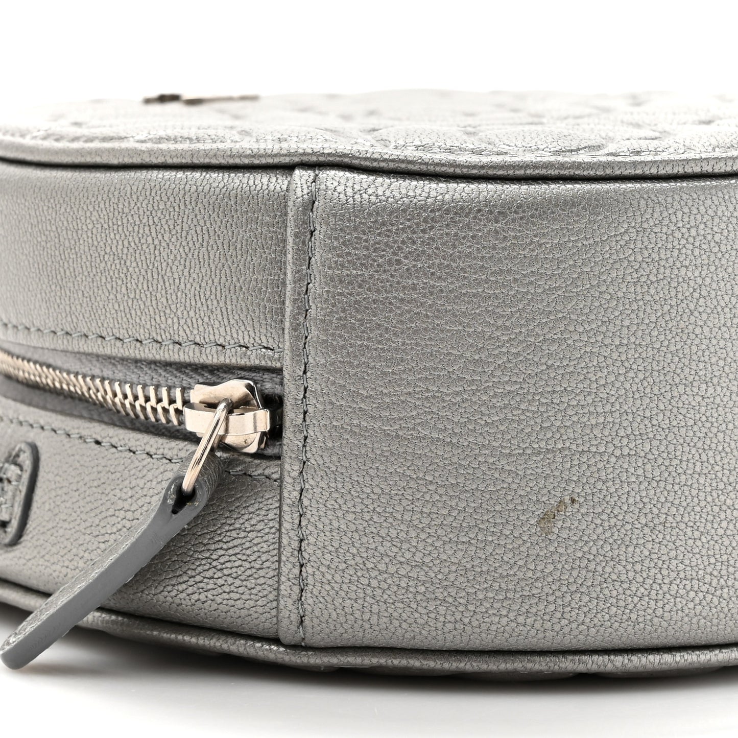 Goatskin Camellia Quilted Round Clutch With Chain Grey