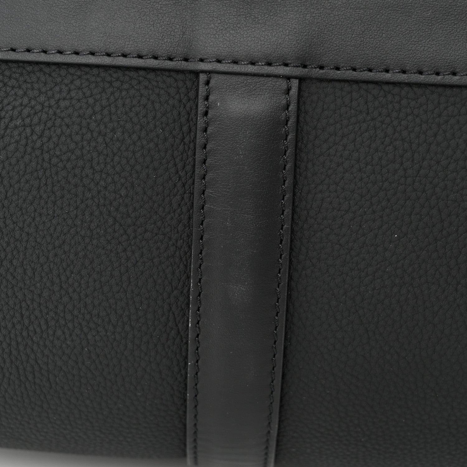 Louis Vuitton Grained Calfskin Aerogram Keepall Bandouliere 40 Black 15 of 16