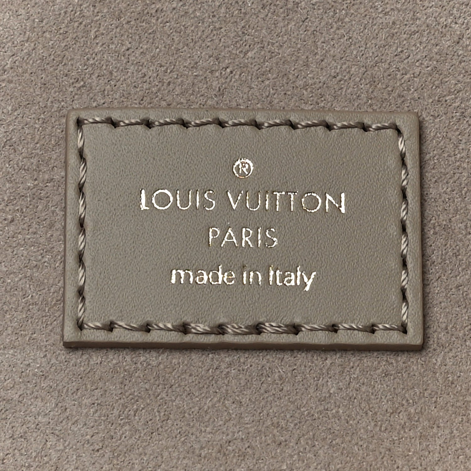 Louis Vuitton Empreinte Monogram Giant Vanity PM Tourterelle 6 of 11