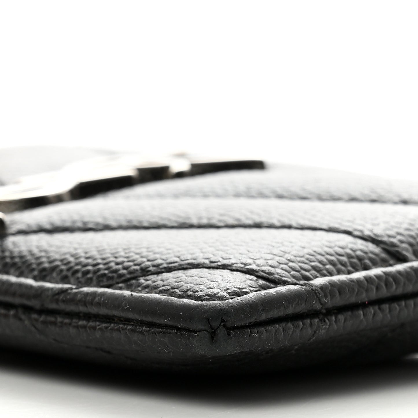 Grain De Poudre Matelasse Chevron Monogram Credit Card Case Black