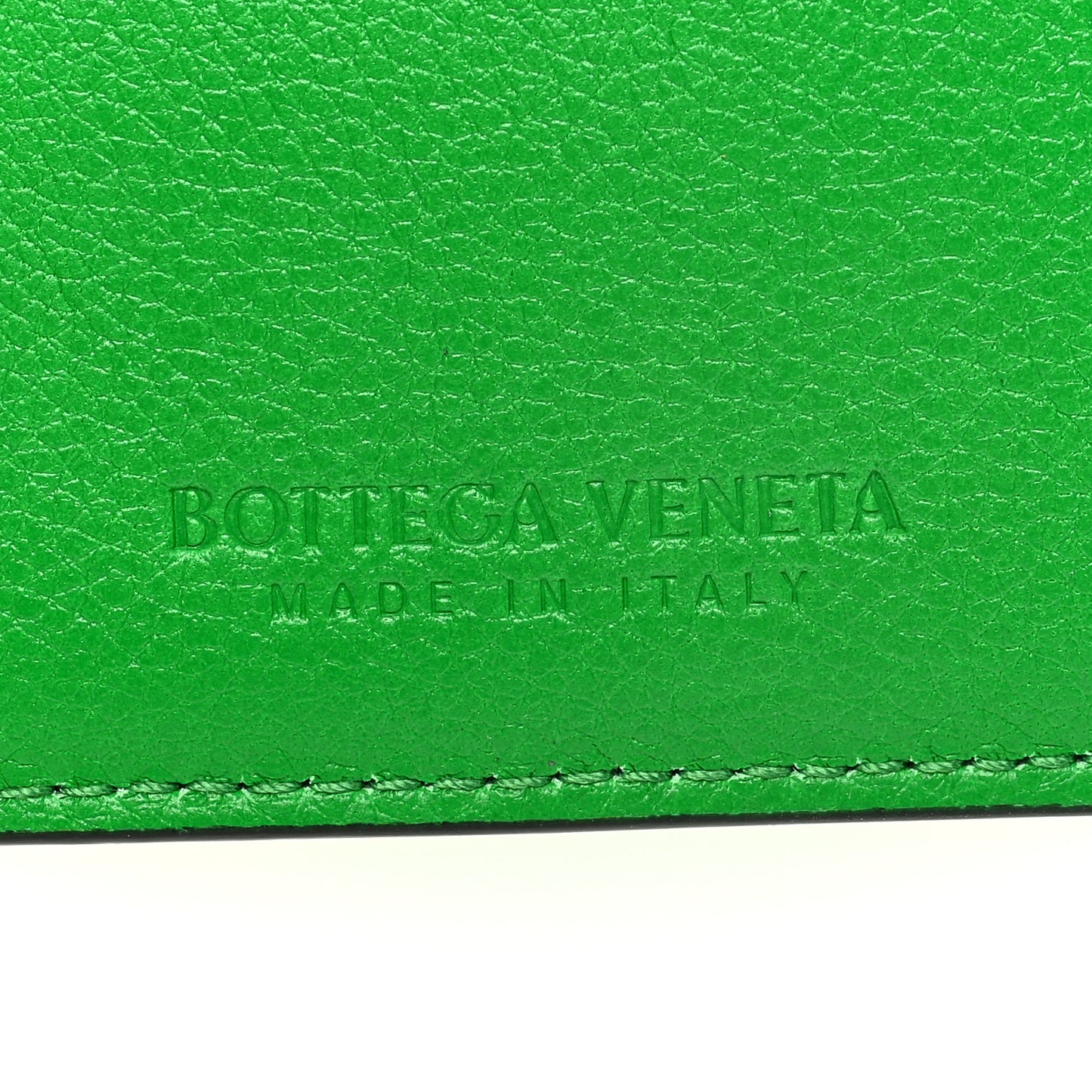 Nappa Calfskin Maxi Intrecciato Zipped Card Case Parakeet