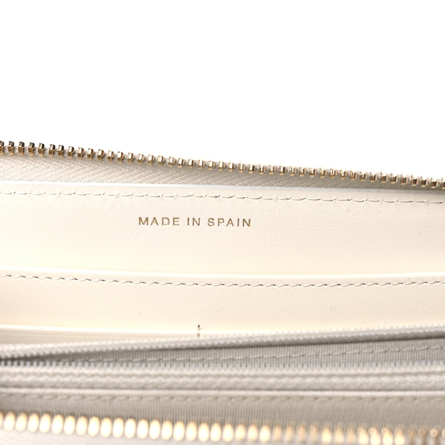 Shiny Goatskin Quilted 19 Long Zipped Around Wallet White