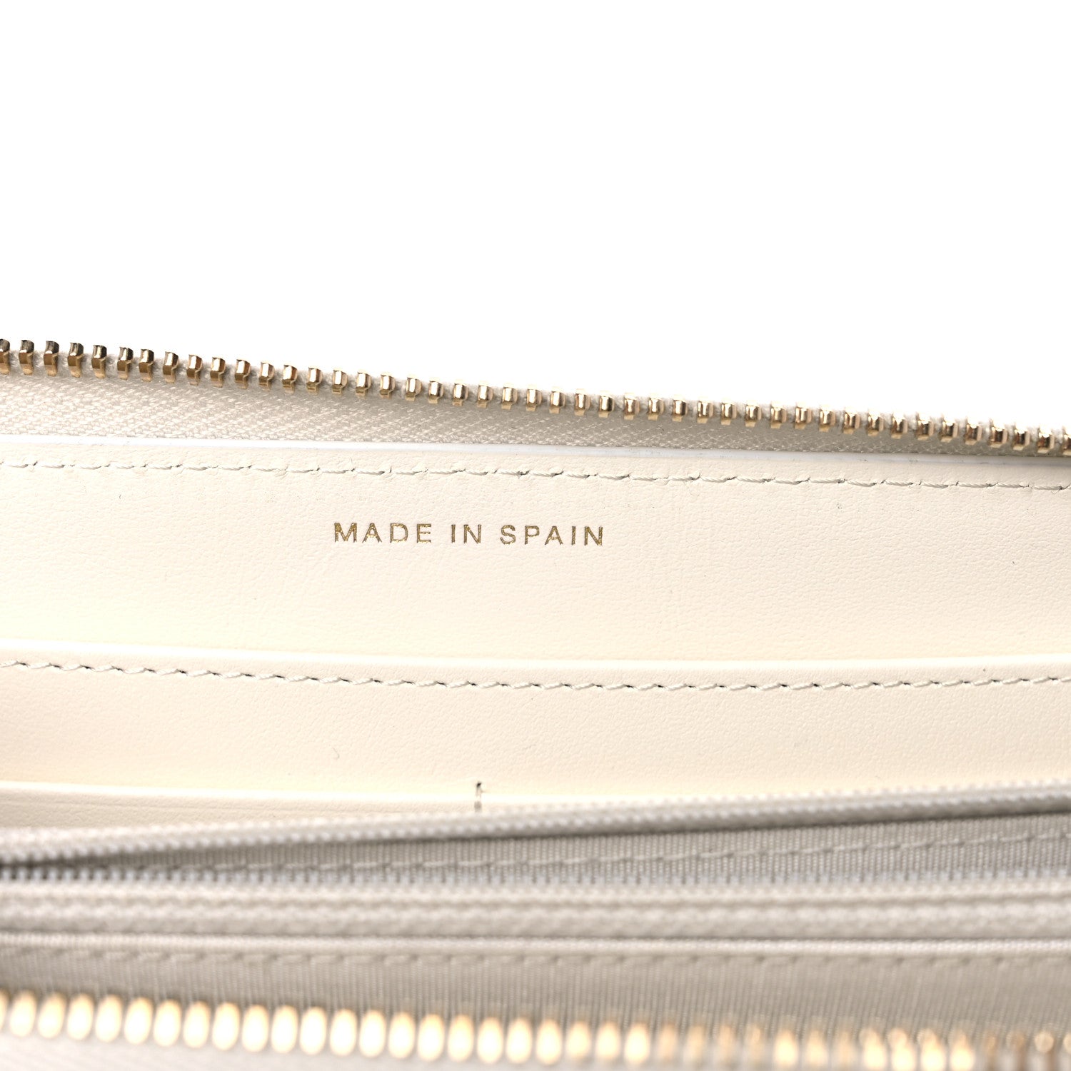 Chanel Shiny Goatskin Quilted 19 Long Zipped Around Wallet White 7 of 9