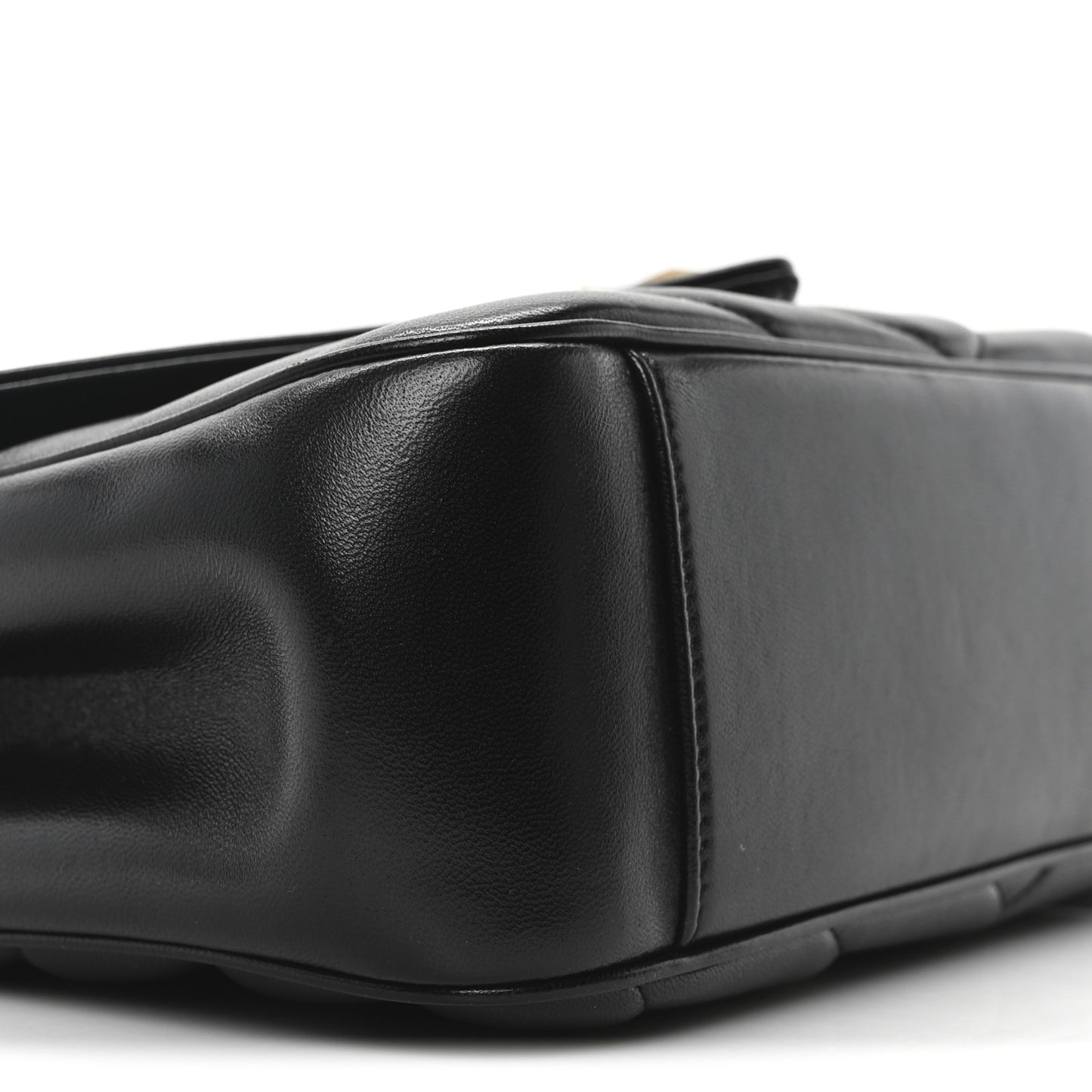 Lambskin Chevron Quilted Medium Loulou Black