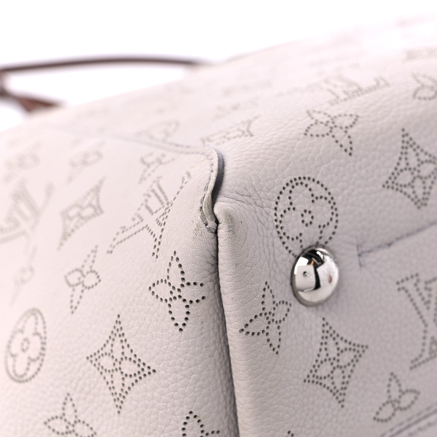 Louis Vuitton Mahina Hina MM Mist 8 of 14