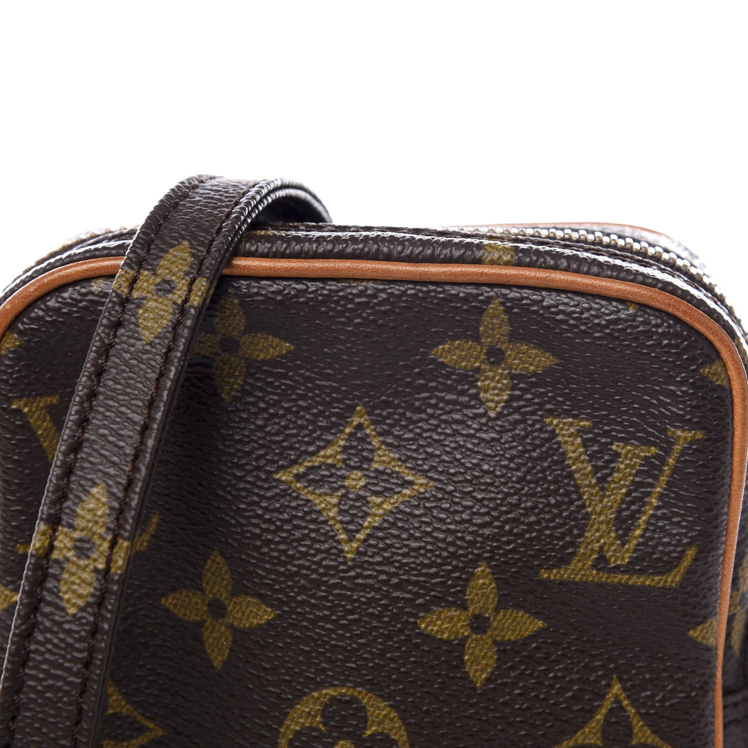 Louis Vuitton Monogram Danube 15 9 of 9